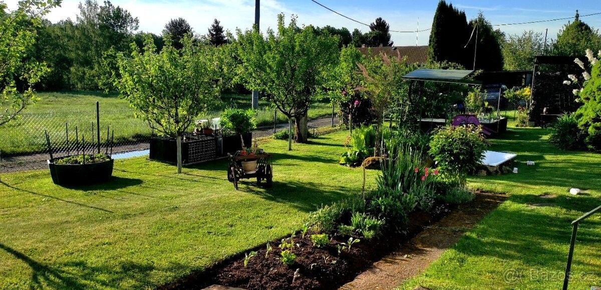 Zahrady, Červený Kostelec, 549 41