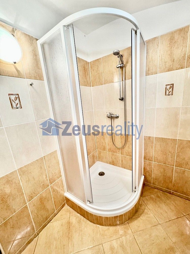 Pronájem obchodní prostory - Praha - Vinohrady, okres Praha 2, Hlavní město Praha, 25 m² - 5