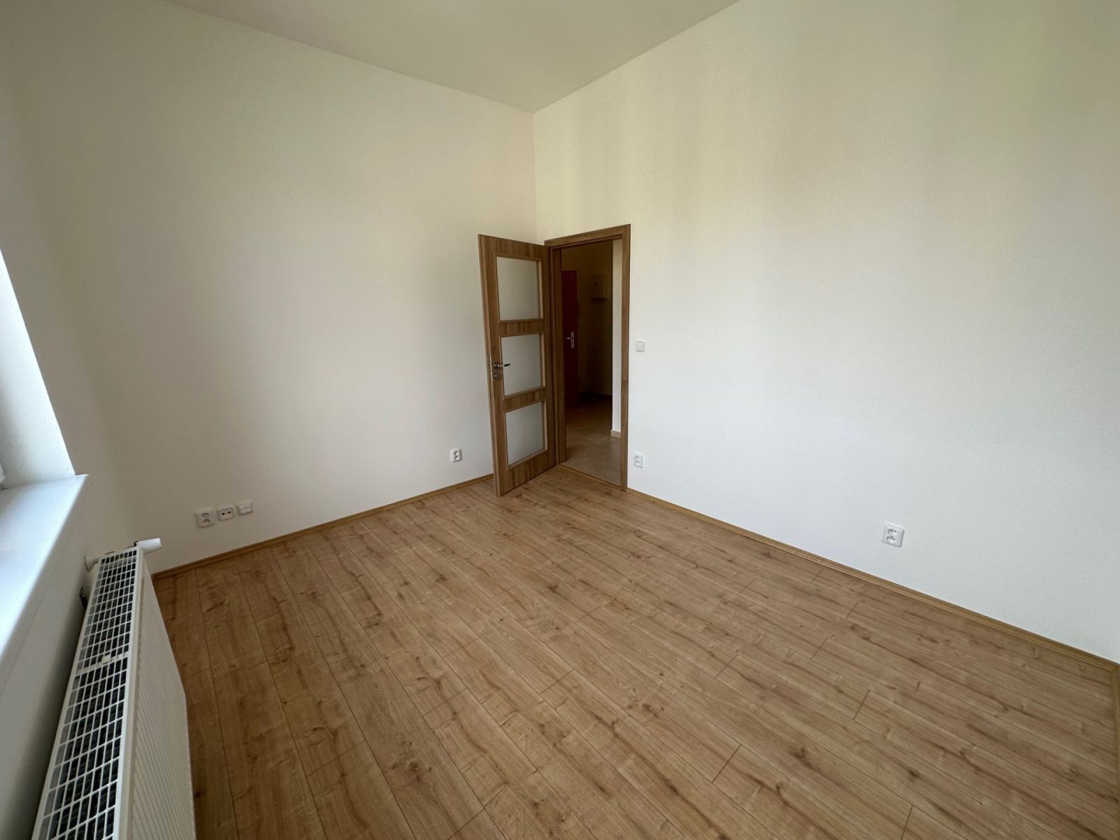 Pronájem byt 1+1 - Poupětova, Praha - Holešovice, 39 m² - 5