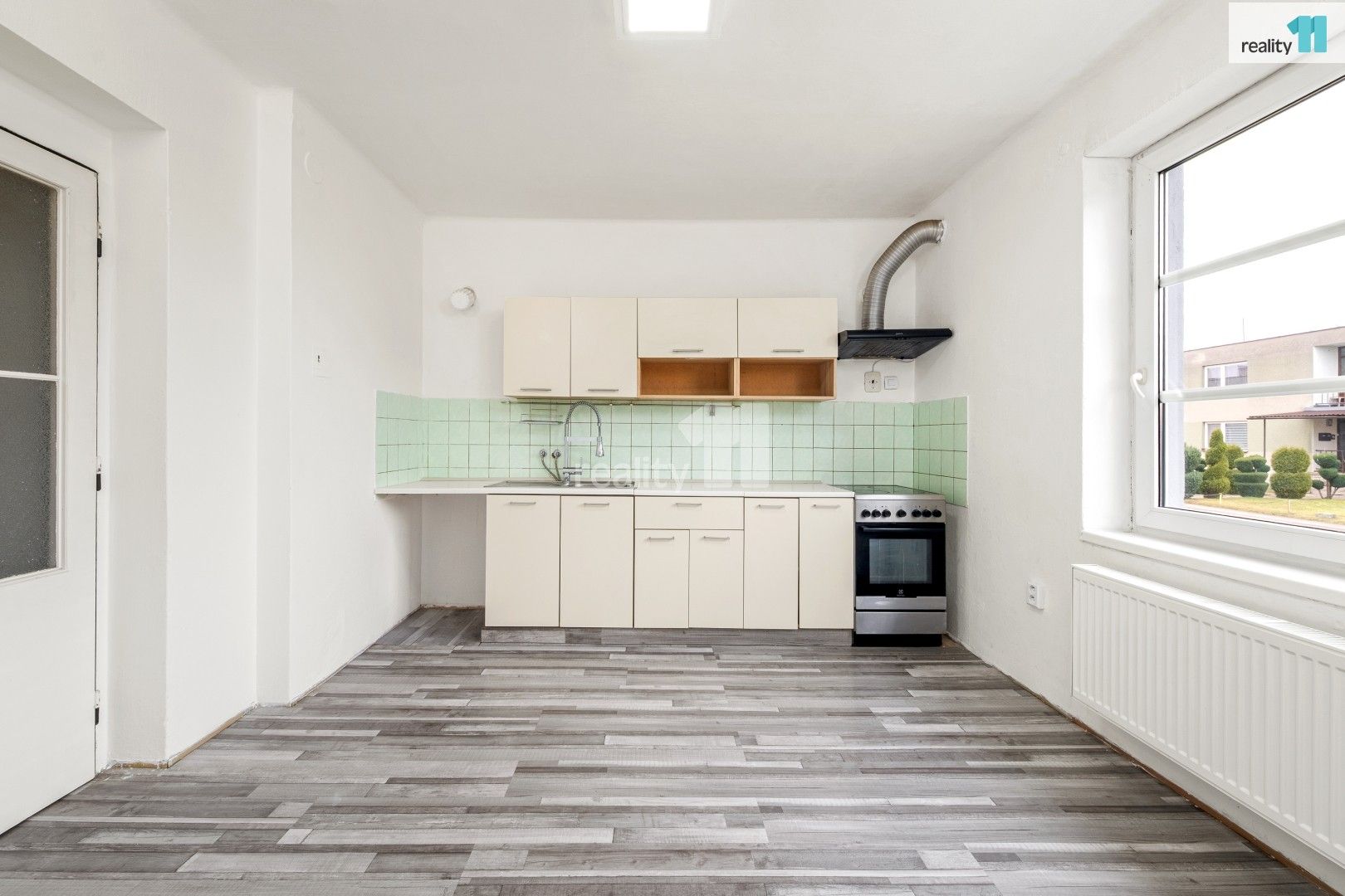 Prodej byt 3+1 - Bytovky, Veltruby, 88 m²