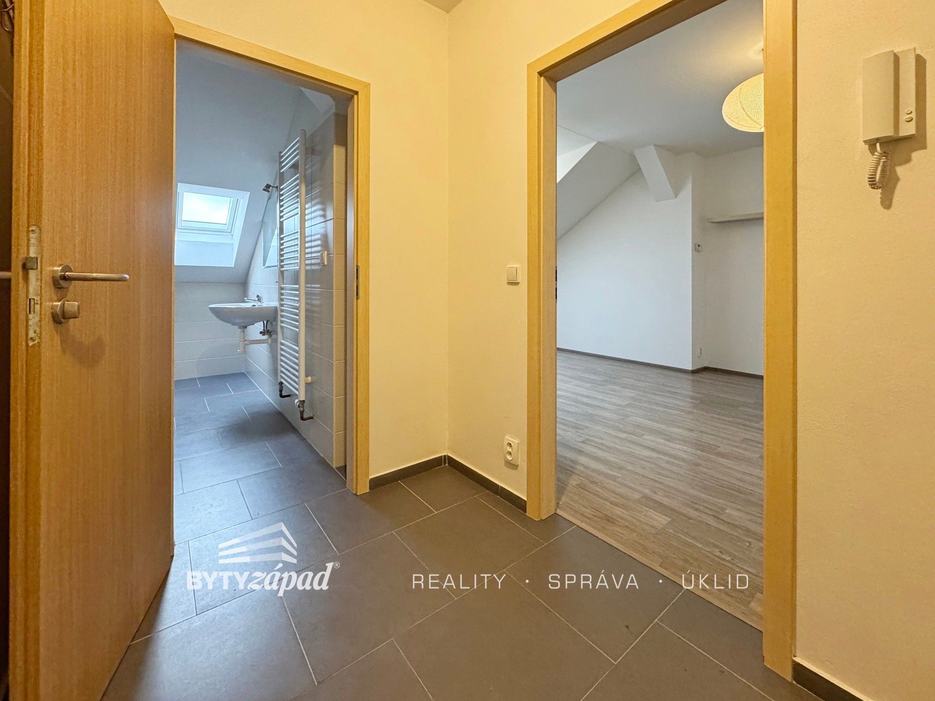Byt 1+kk · 32 m² · Živnostenská 156, Plzeň Lobzy - 4
