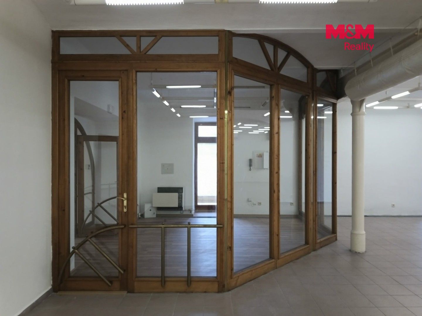 Obchodní prostory · 695 m² · náměstí Míru, Svitavy - 3