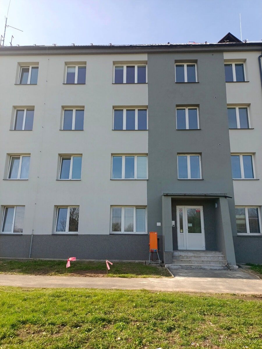 Pronájem byt 3+1 - Bečov nad Teplou, 364 64, 66 m²