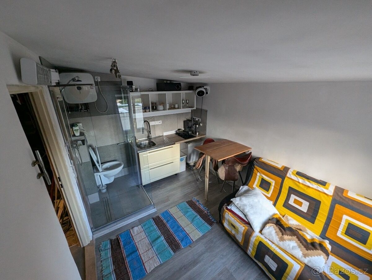 Byty, Karlovy Vary, 360 01