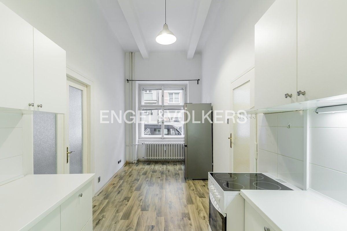 Pronájem byt 2+kk - Na louži, Praha, 50 m²
