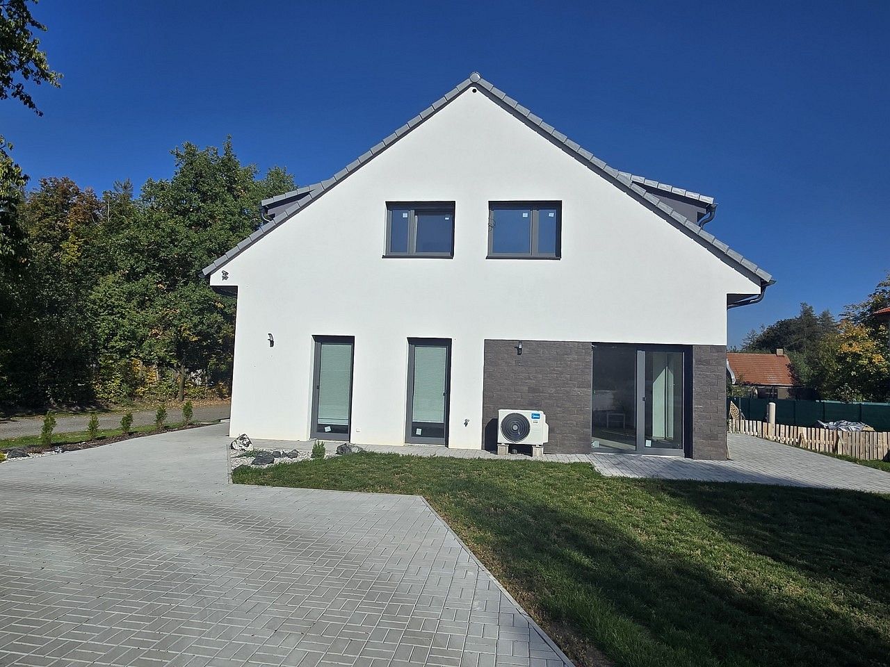 Rodinné domy, Drnek, okres Kladno, 150 m² - 2