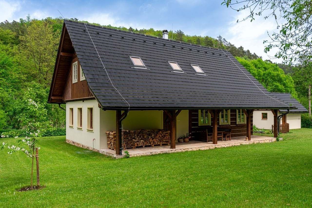 Chata · Kokořín - Kokořín, Středočeský kraj - 2