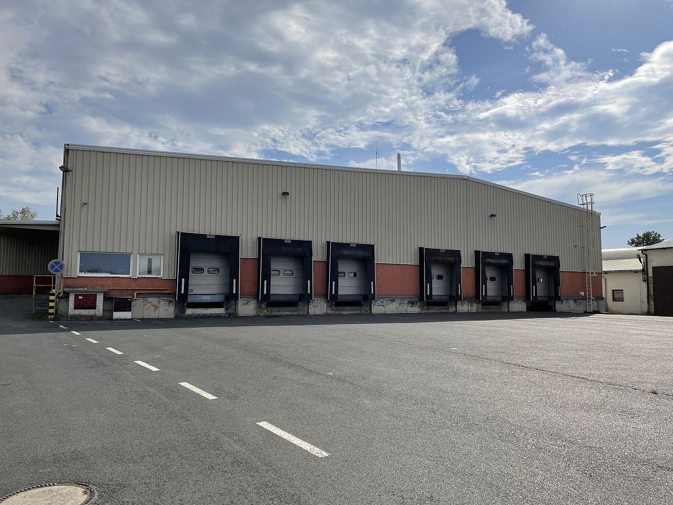 Výrobní prostory, Okrouhlá - Jesenice, okres Cheb, Karlovarský kraj, 5 300 m² - 1