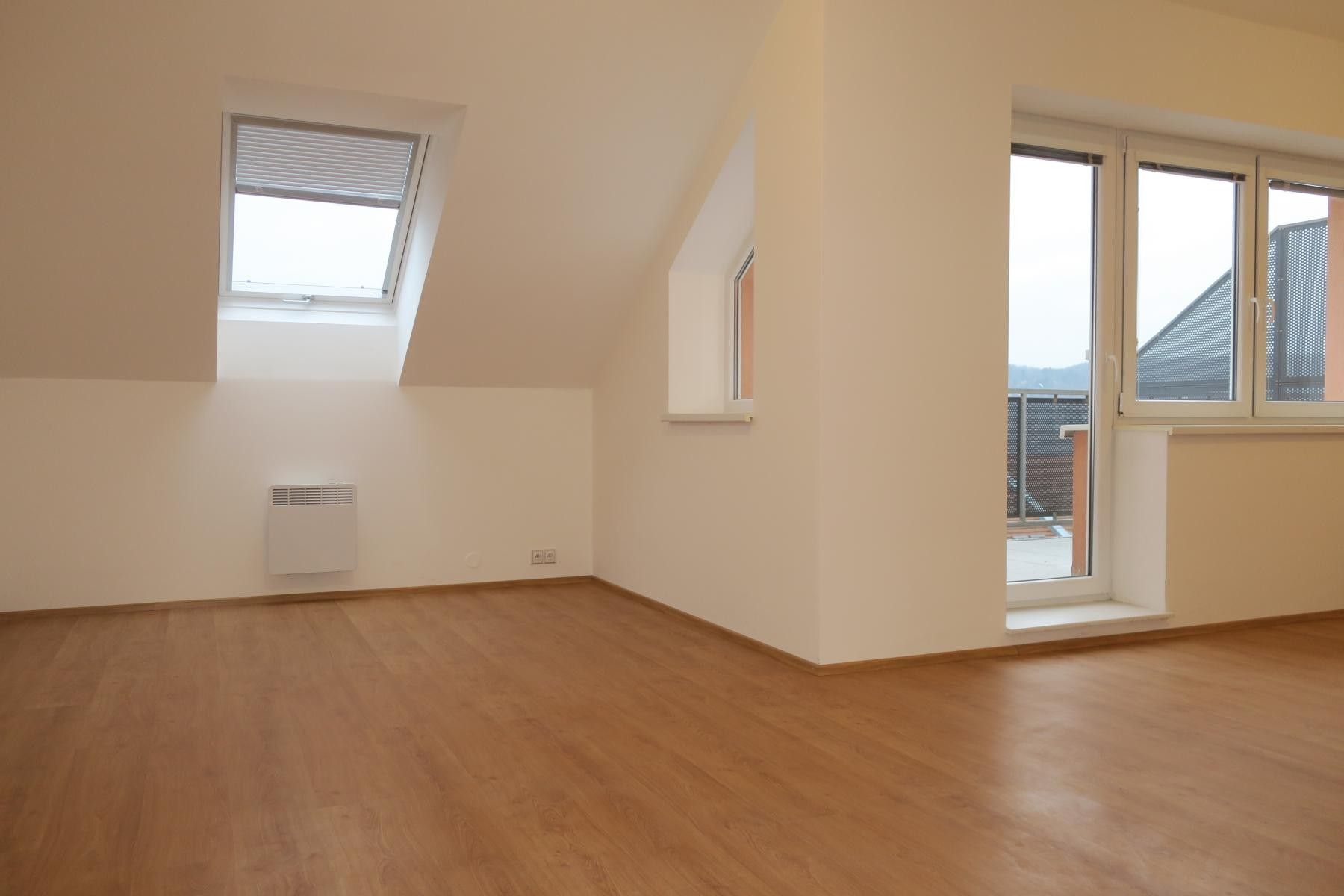 Pronájem byt 2+kk - Nachová, Brno, 59 m²