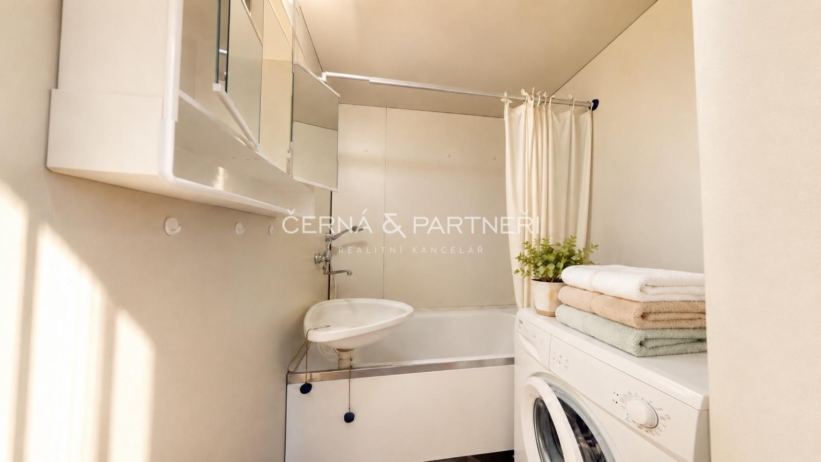 Byt 1+1 · 34 m² · Aléská, Bílina Pražské Předměstí - 4