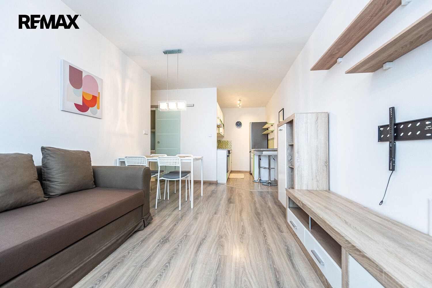 Pronájem byt 2+kk - Nad přehradou, Praha 10 - Horní Měcholupy, 44 m² - 5