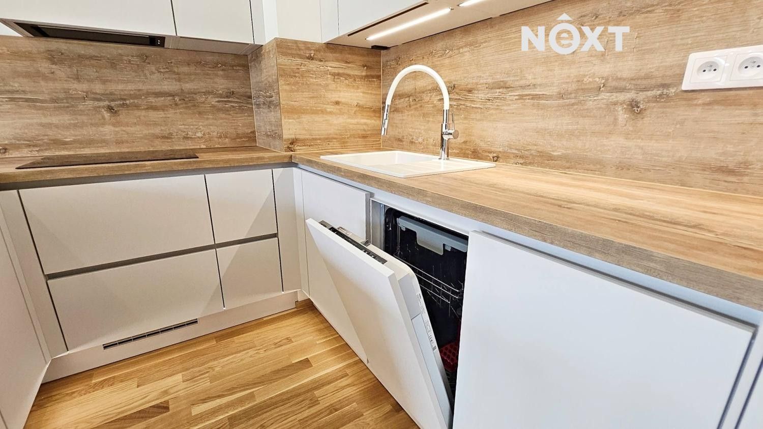 Pronájem byt 2+kk - Ke Hřišti 2407, Černošice, 53 m²