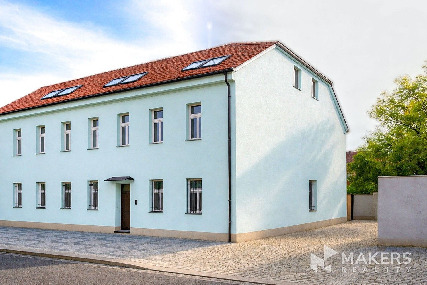 Kancelář, 650 m²