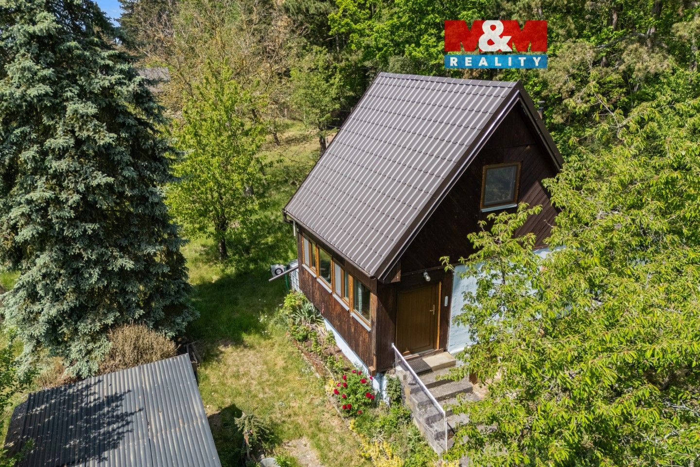 Chaty, V Podlesí, Chrást, 34 m² - 2