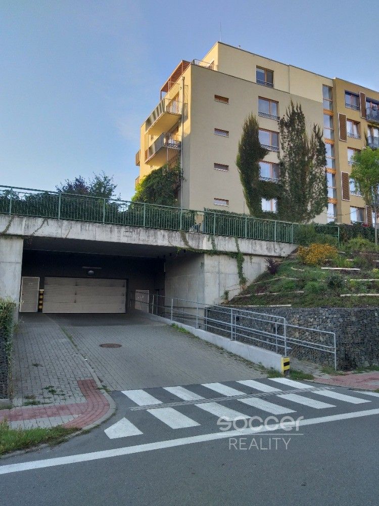 Ostatní, Modrého, Praha, 16 m² - 1