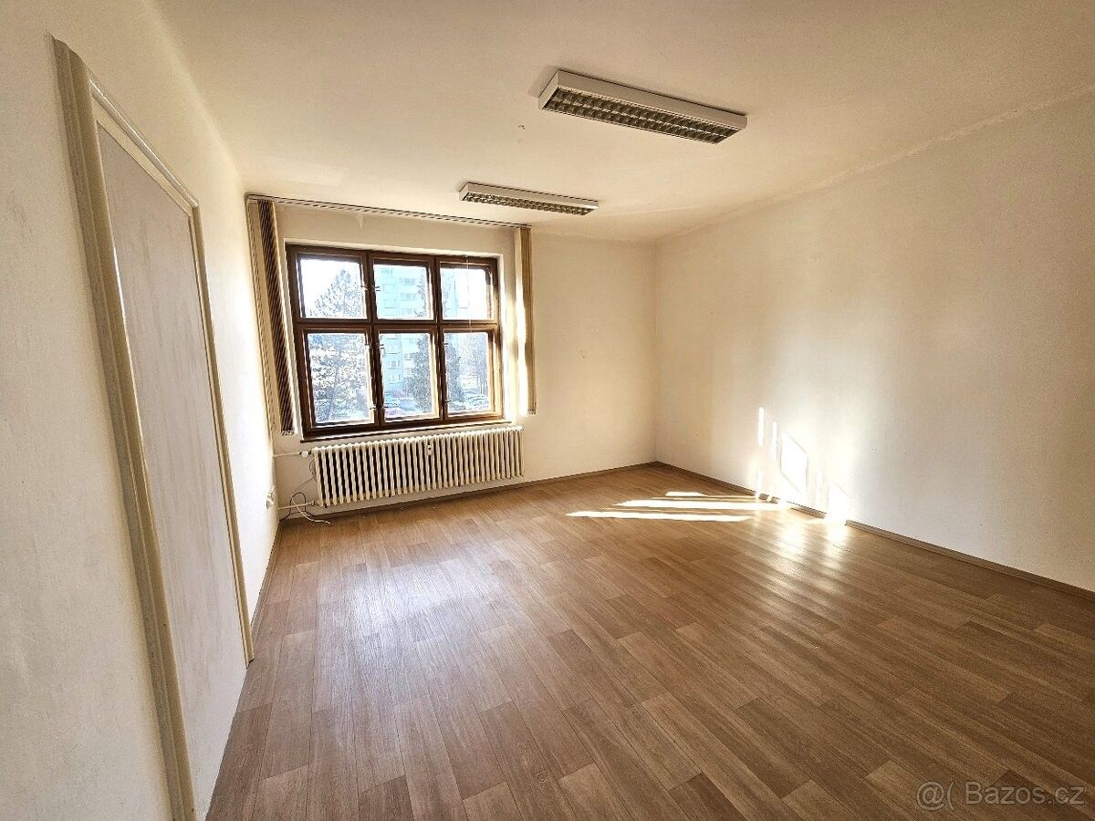 Kanceláře, Frýdek-Místek, 738 01