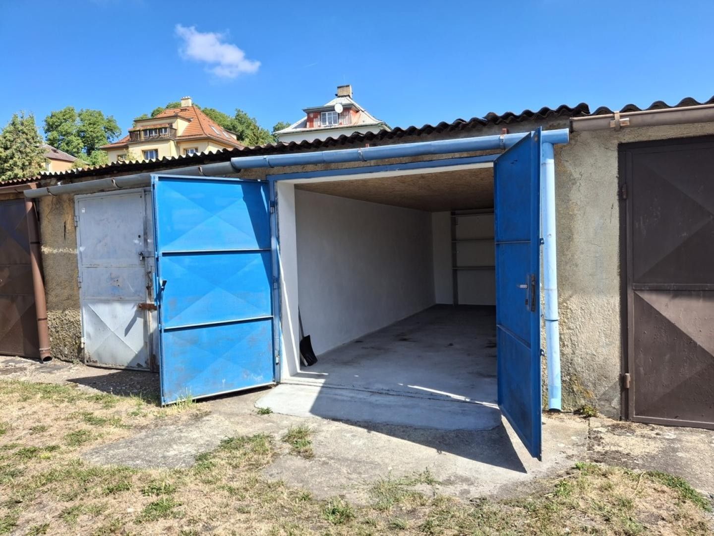 Garáže, U Hilarie, Cheb, 16 m² - 2