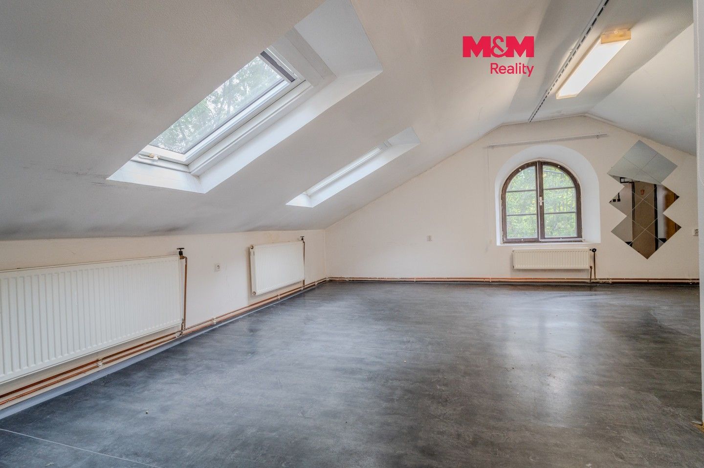Obchodní prostory, Radniční, Ostrava, 47 m²