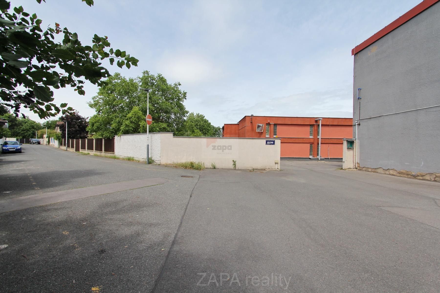 Garáž · 16 m² · Bellevue, Kladno - 4