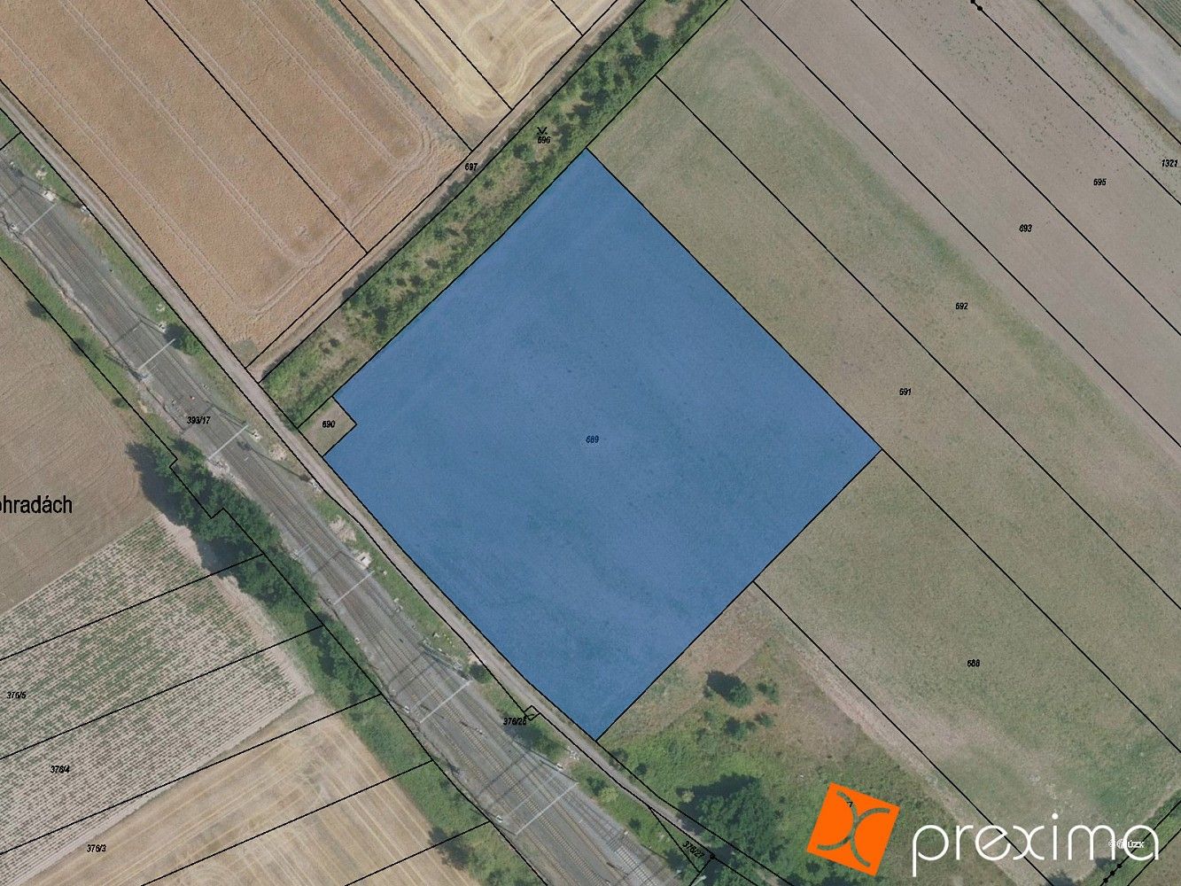 Zemědělský pozemek, 1 837 m²