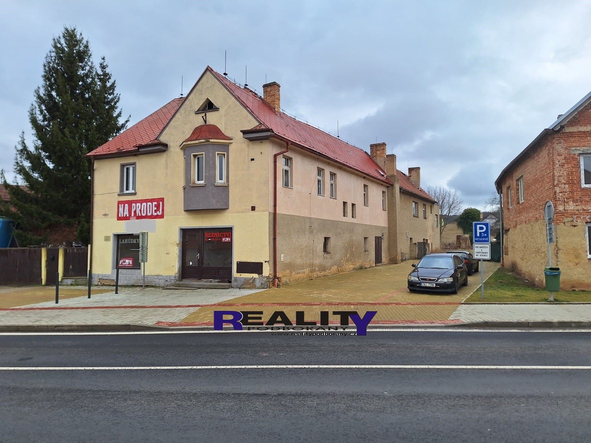 Prodej obchodní prostory - Plzeňská, Jesenice, 407 m²