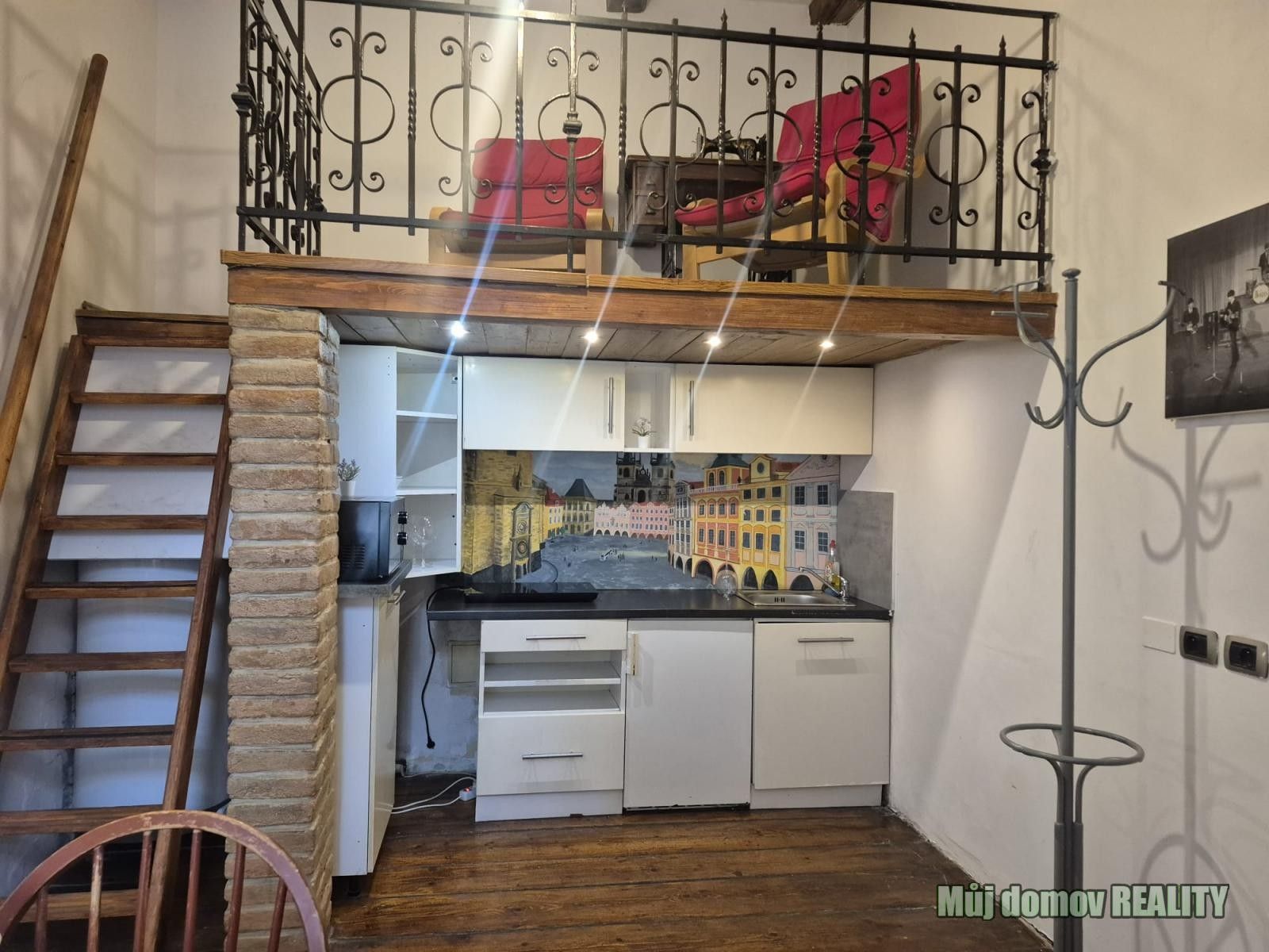 2+kk, Křižíkova, Praha, 46 m² - 1