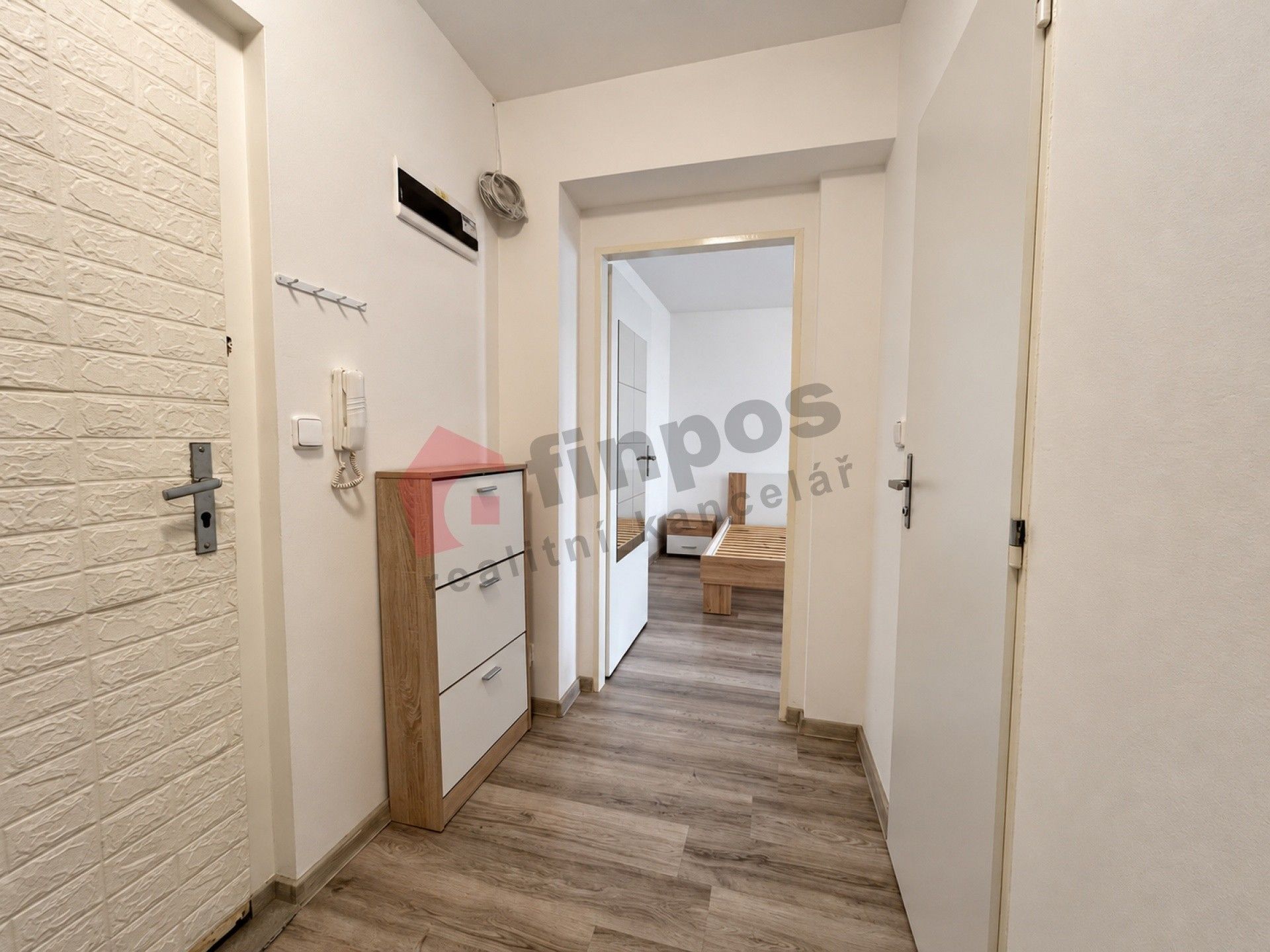 Pronájem byt 1+1 - Višňová 572, Milovice Mladá, 43 m² - 5