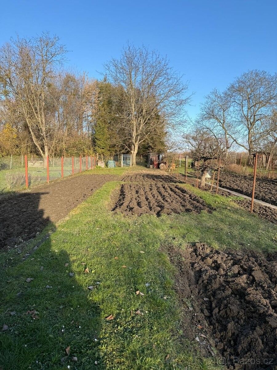 Prodej zahrada - Hulín, 768 24
