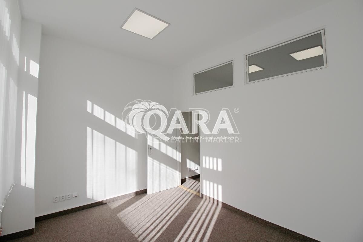 Pronájem kancelář - Vodičkova, Praha, 27 m²