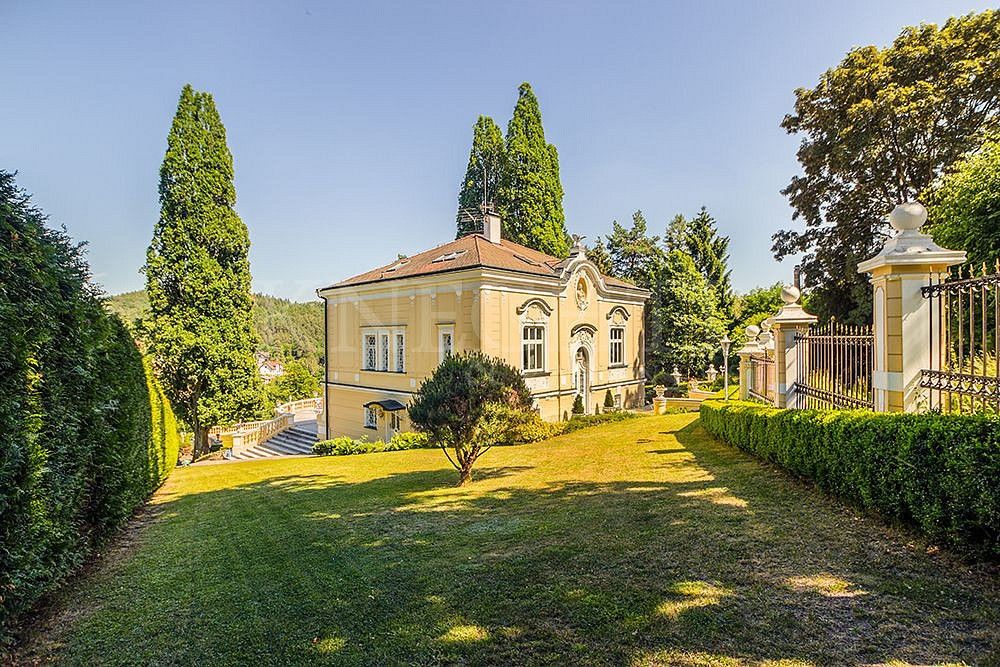 Rodinné domy, Senohraby, okres Praha-východ, Středočeský kraj, 609 m² - 1