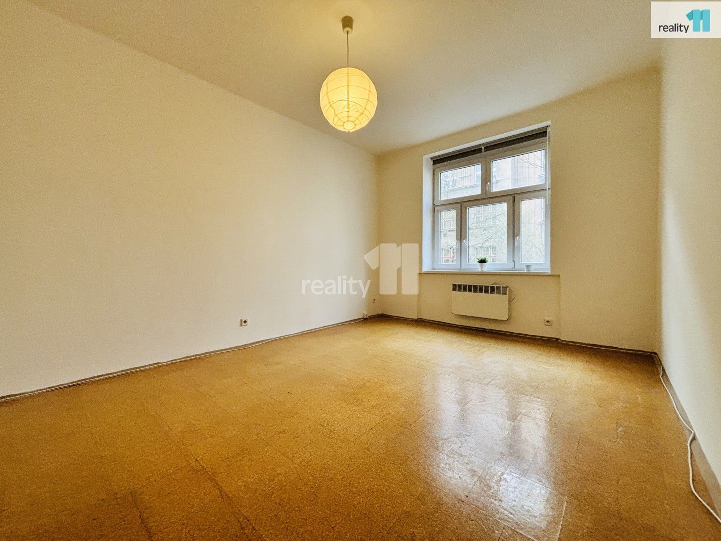 Pronájem byt 1+kk - Biskupcova, Praha, 24 m²
