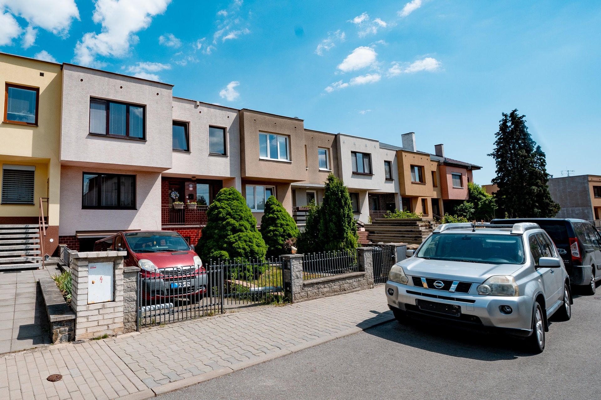 Rodinné domy, Moravany, 405 m²