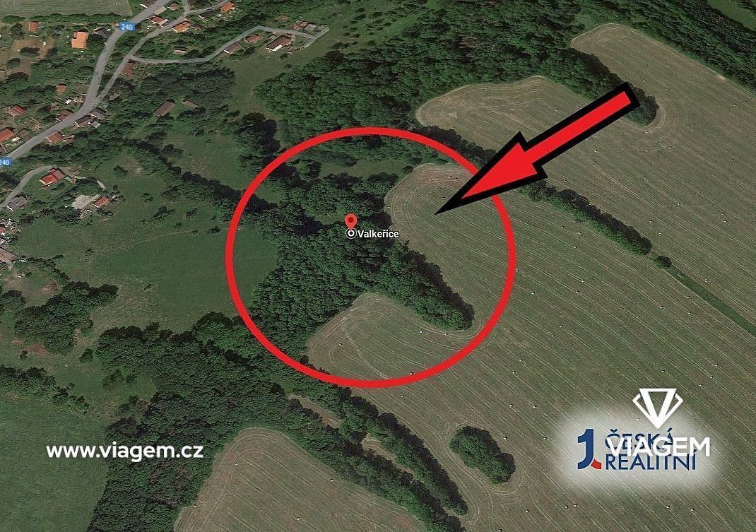 Les, 6 752 m²