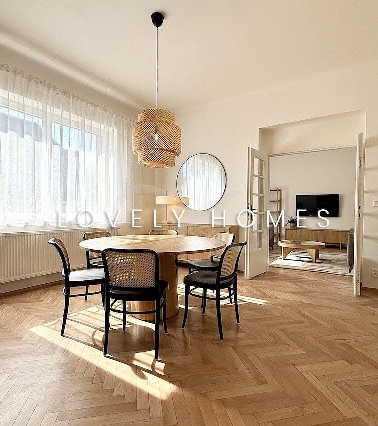 Rodinný dům · 256 m² · Praha - Lhotka, okres Praha 4, Hlavní město Praha - 3