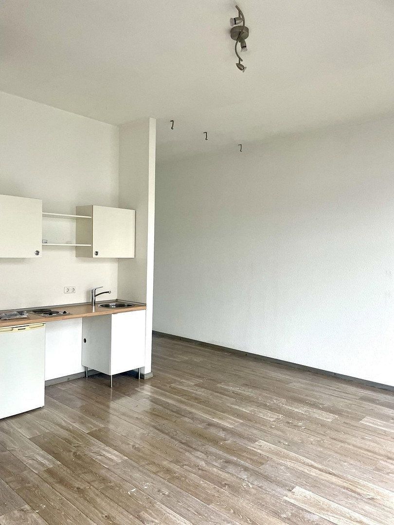 Pronájem byt 1+1 - Heinrich-Hoerle-Straße X, , Severní Porýní-Vestfálsko, 34 m² - 5