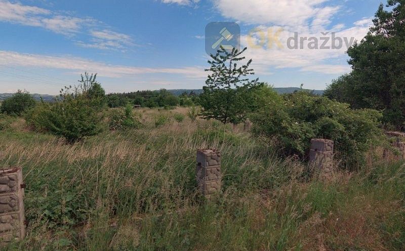 Pozemek pro bydlení, 966 m²