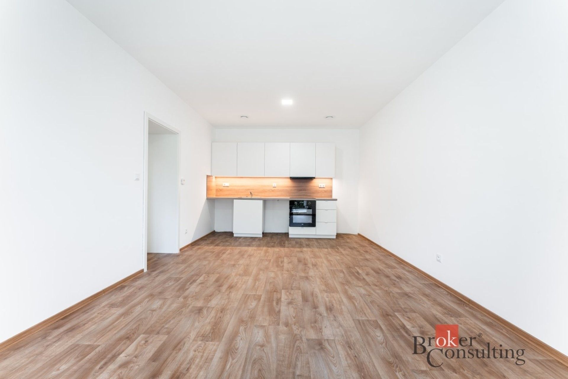 Prodej byt 2+kk - Kovařovicova, Ostrava, 44 m² - 2