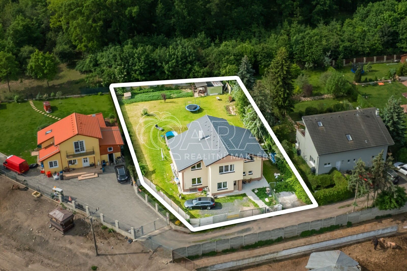 Rodinné domy, K Lesu,Bašť,Bašť, 203 m²