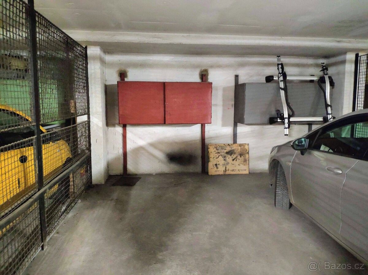 Pronájem garáž - Brno, 612 00