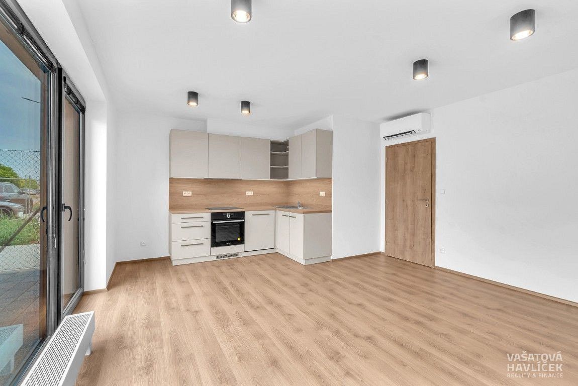 2+kk, Hradec Králové - Kukleny, Královéhradecký kraj, 106 m² - 1