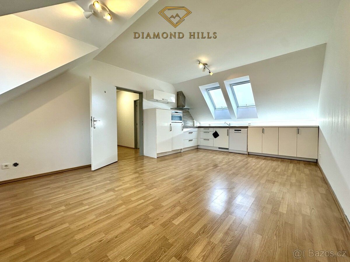 Pronájem byt - Tursko, 252 65