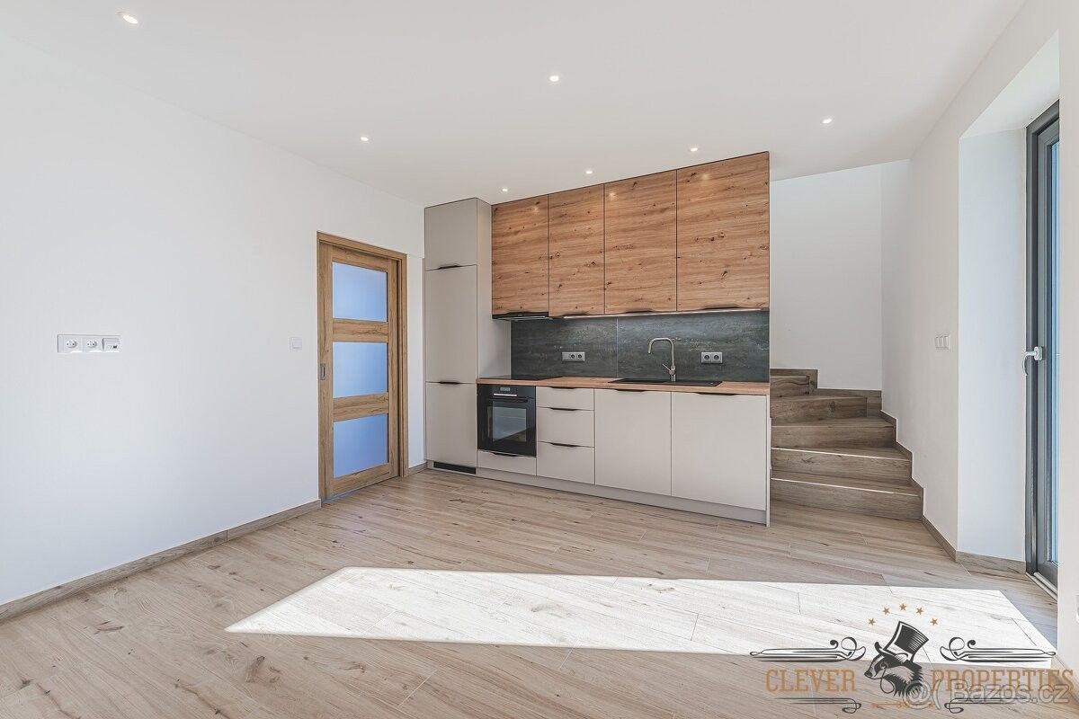 Prodej rodinný dům - Pardubice, 533 01