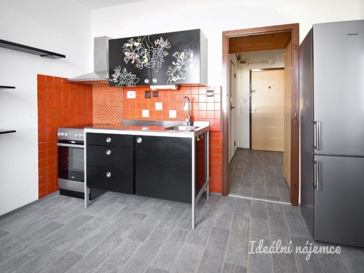 Byt 1+1 · 39 m² · Teyschlova, Brno - 4