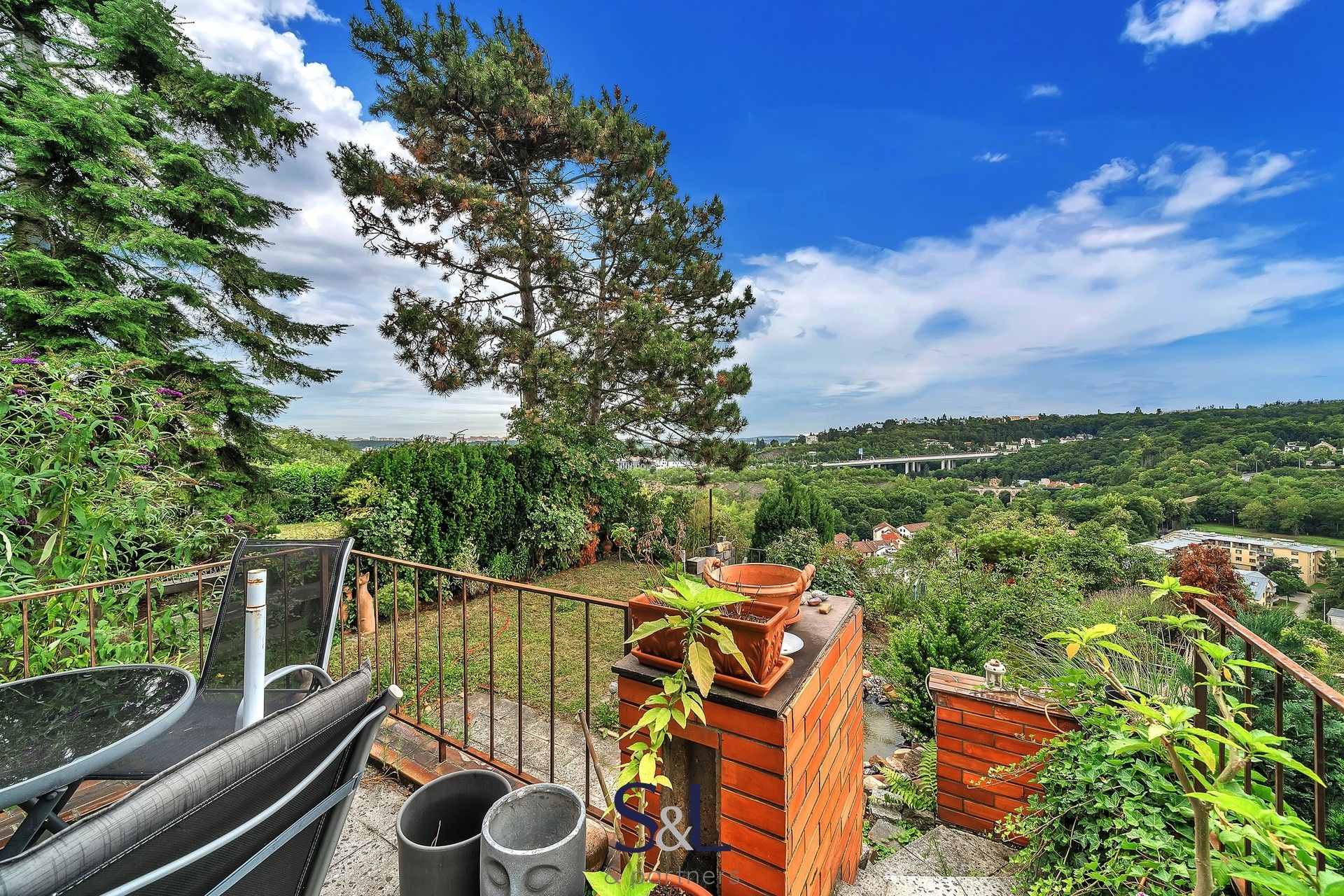 Prodej rodinný dům - Noutonická, Praha, 150 m²