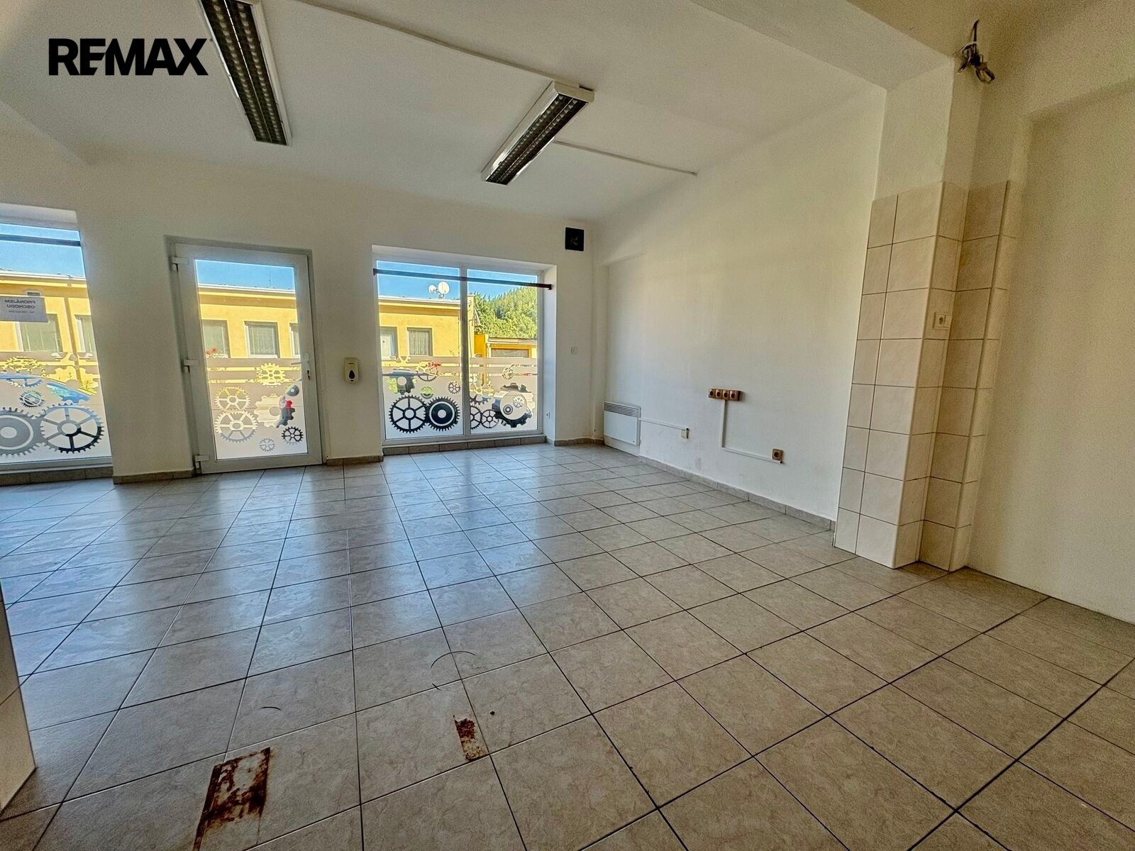 Obchodní prostory, Nádražní 236, Vimperk II, 74 m² - 2