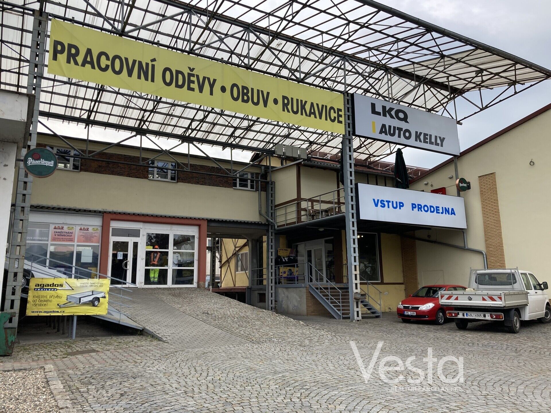 Pronájem obchodní prostory - Ústecká, Děčín, 500 m²