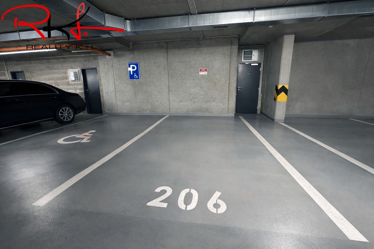 Ostatní, Kardausova, Praha, 17 m²