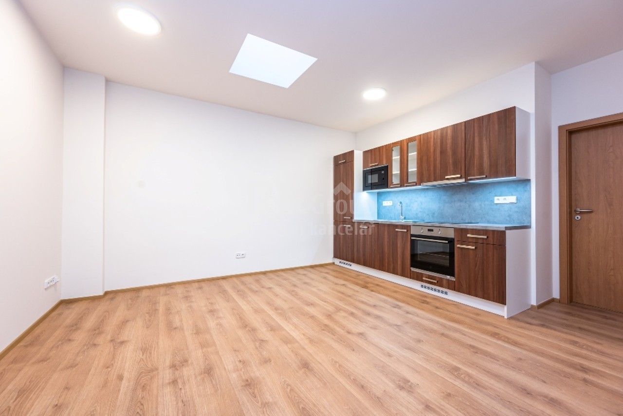 Byt 3+kk · 62 m² · Komenského náměstí, Slaný - 3