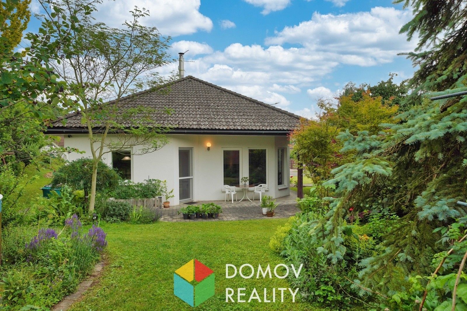 Rodinné domy, Nahořany, 177 m² - 1
