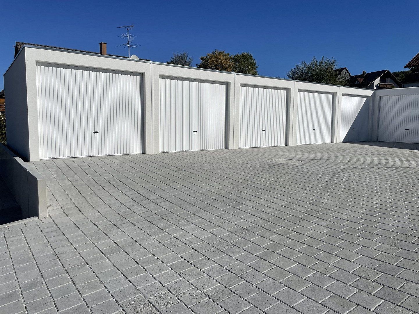Garáže, , Bádensko-Württembersko, 18 m² - 1